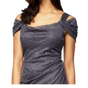 Beautiful formal for MOB, Bridesmaid or any formal event . Very comfortable .